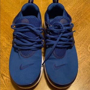 Bright Blue Nike Presto Size 6Y Boys